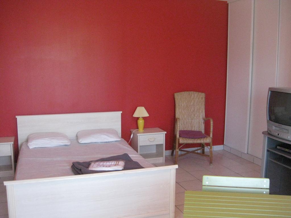Camping Porte Des Vosges Bulgnéville Rom bilde